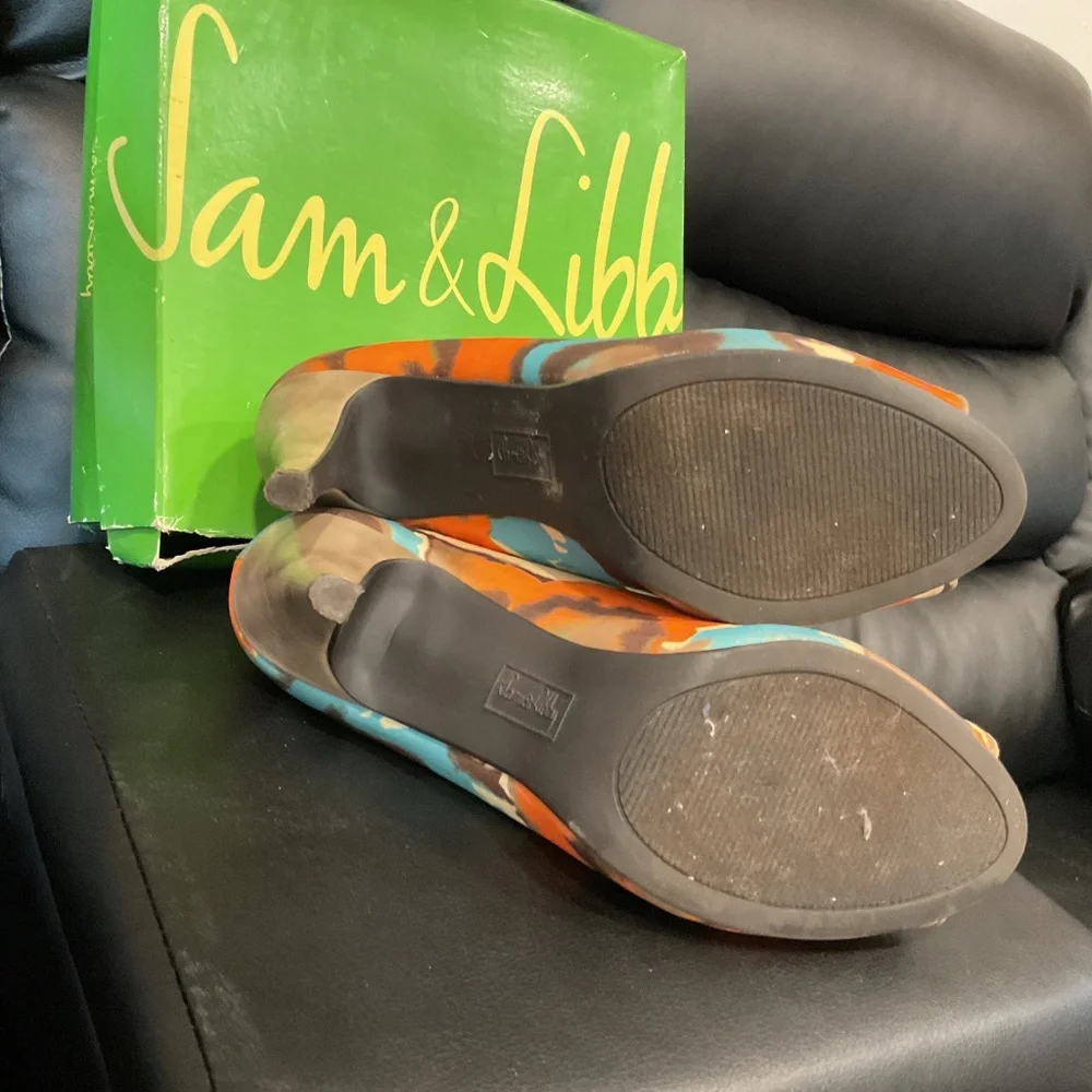 Sam & Libby - Picture 2 of 3